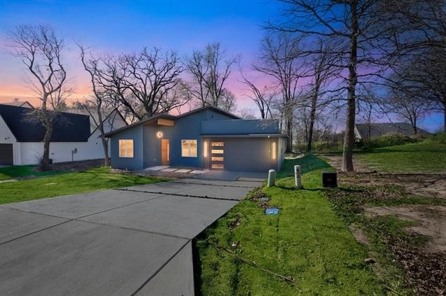 320 Splitrail Drive - Photo 0
