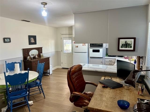 216 Woodlawn Avenue - Photo 8
