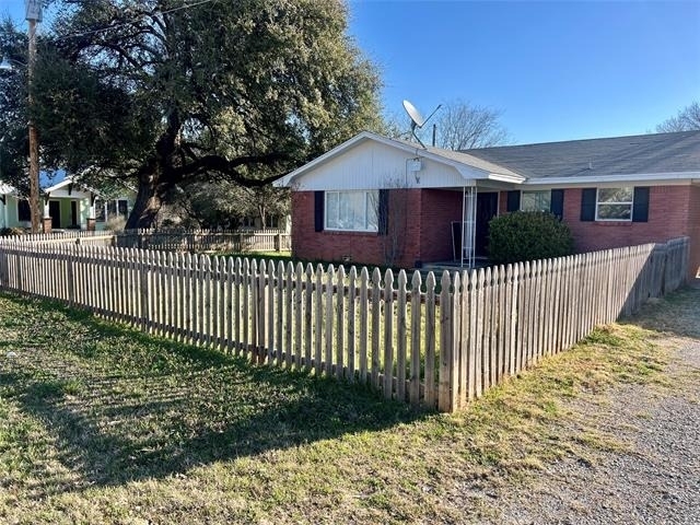 216 Woodlawn Avenue - Photo 3