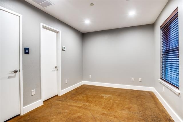 2411 N Hall Street - Photo 15