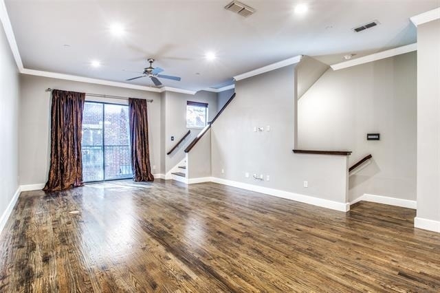 2411 N Hall Street - Photo 7