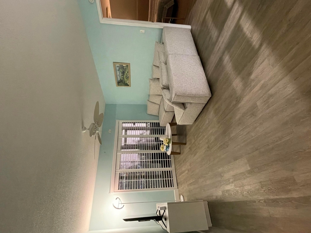 1210 Se Parkview Place - Photo 5