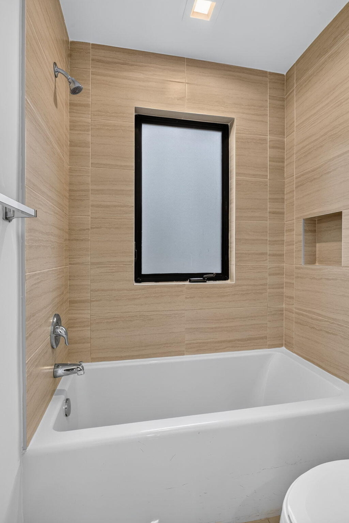 444 Nw 41st Street - Photo 9