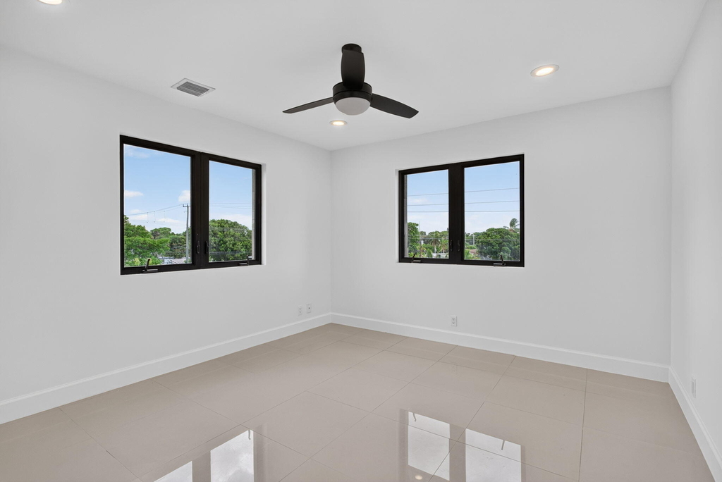 444 Nw 41st Street - Photo 11