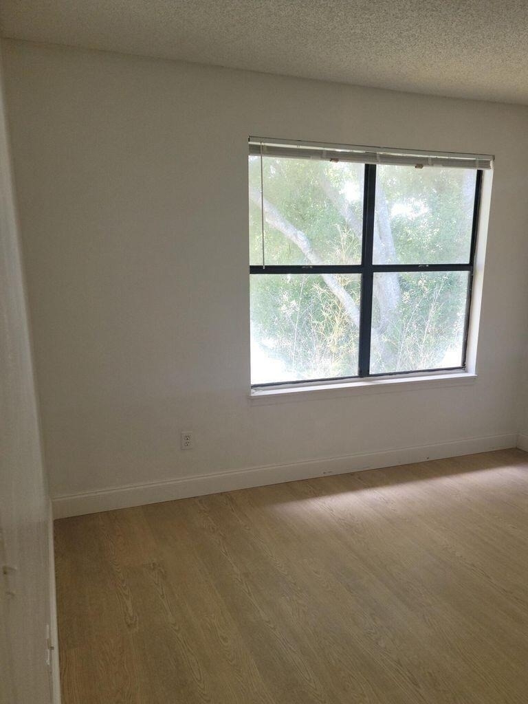 2313 N Congress Avenue - Photo 6