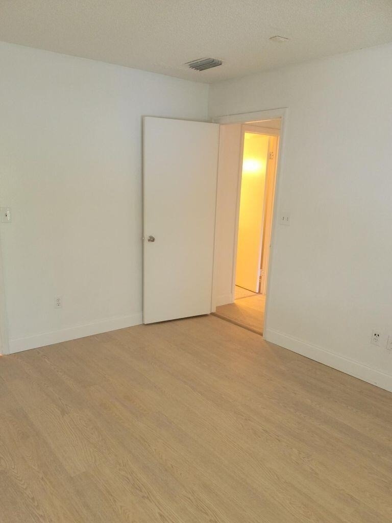 2313 N Congress Avenue - Photo 5