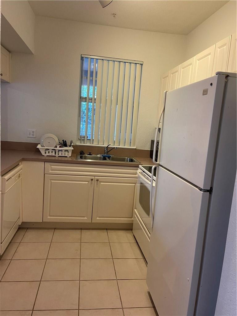 6842 W Sample Road - Photo 4