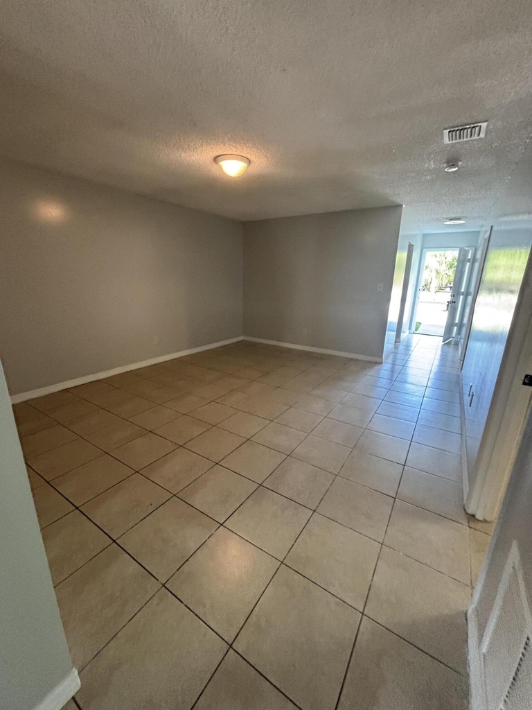 3208 Louisiana Avenue - Photo 4