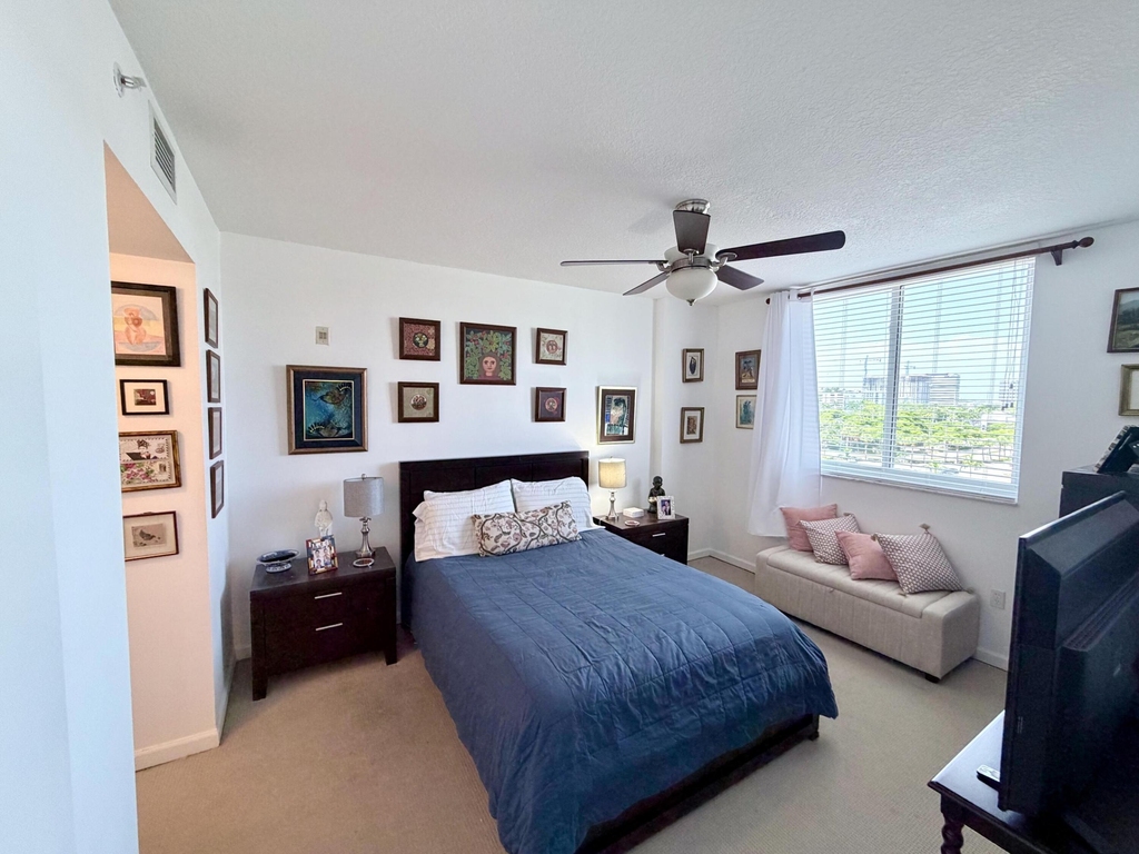 2775 Ne 187th Street - Photo 2