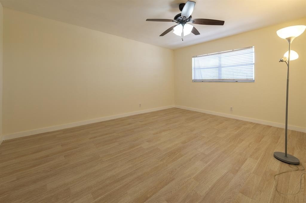 6061 N Falls Cir Drive - Photo 11