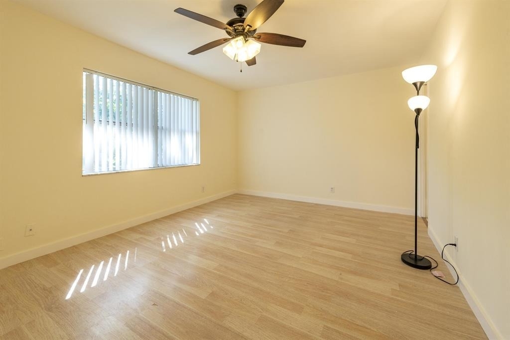 6061 N Falls Cir Drive - Photo 20