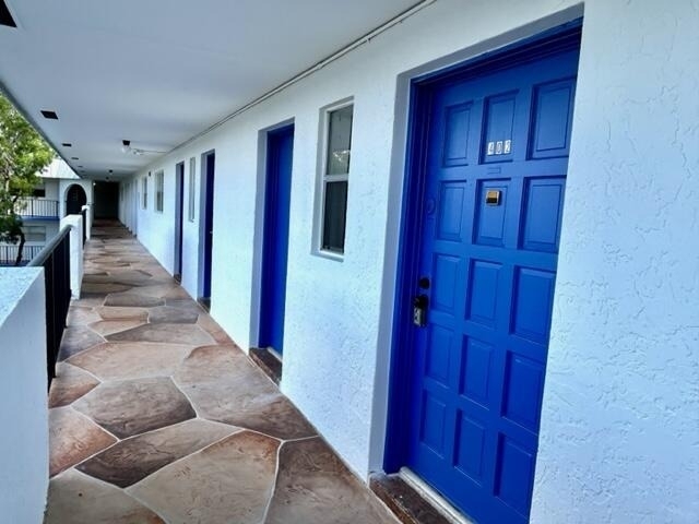 6061 N Falls Cir Drive - Photo 33