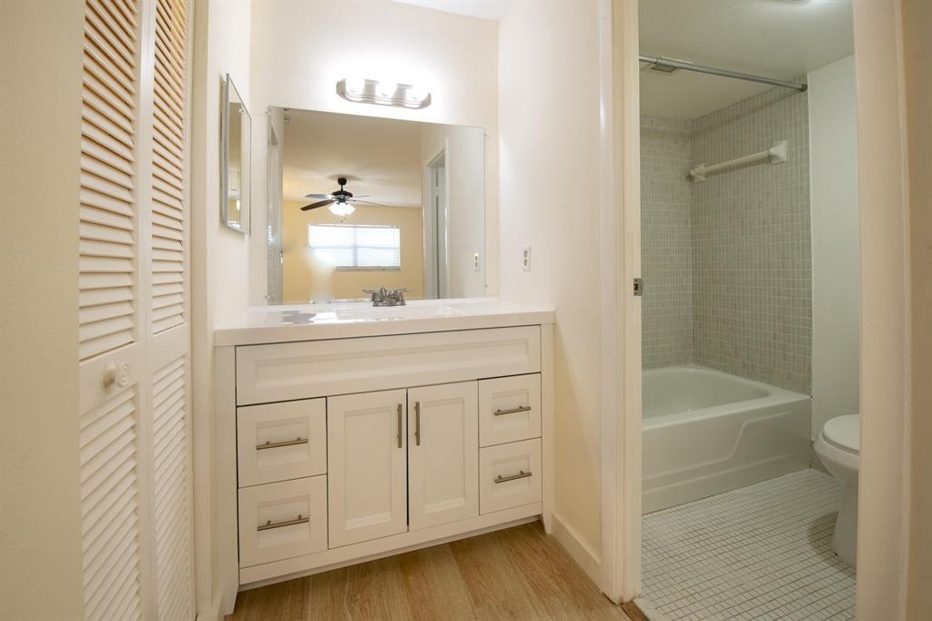 6061 N Falls Cir Drive - Photo 14