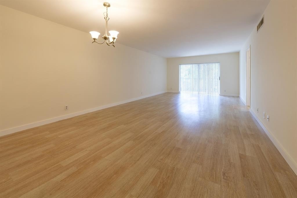 6061 N Falls Cir Drive - Photo 4