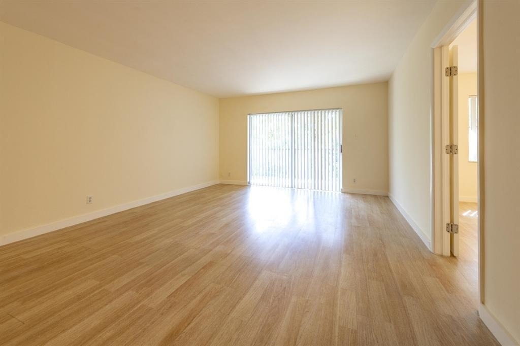 6061 N Falls Cir Drive - Photo 6