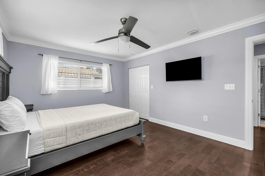 249 Se 3rd Avenue - Photo 2