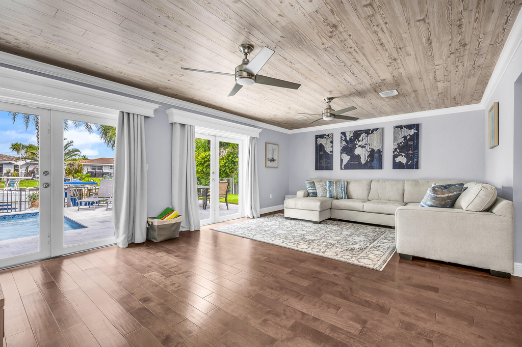 249 Se 3rd Avenue - Photo 11
