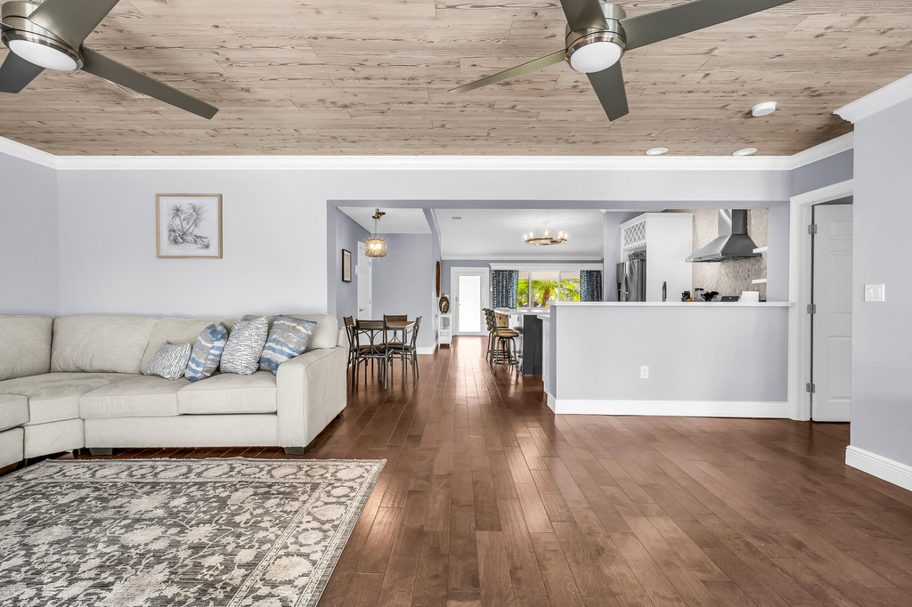 249 Se 3rd Avenue - Photo 15
