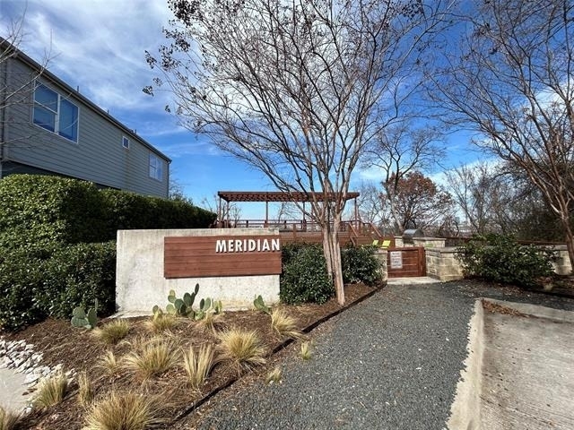 1229 Clifftop Lane - Photo 2