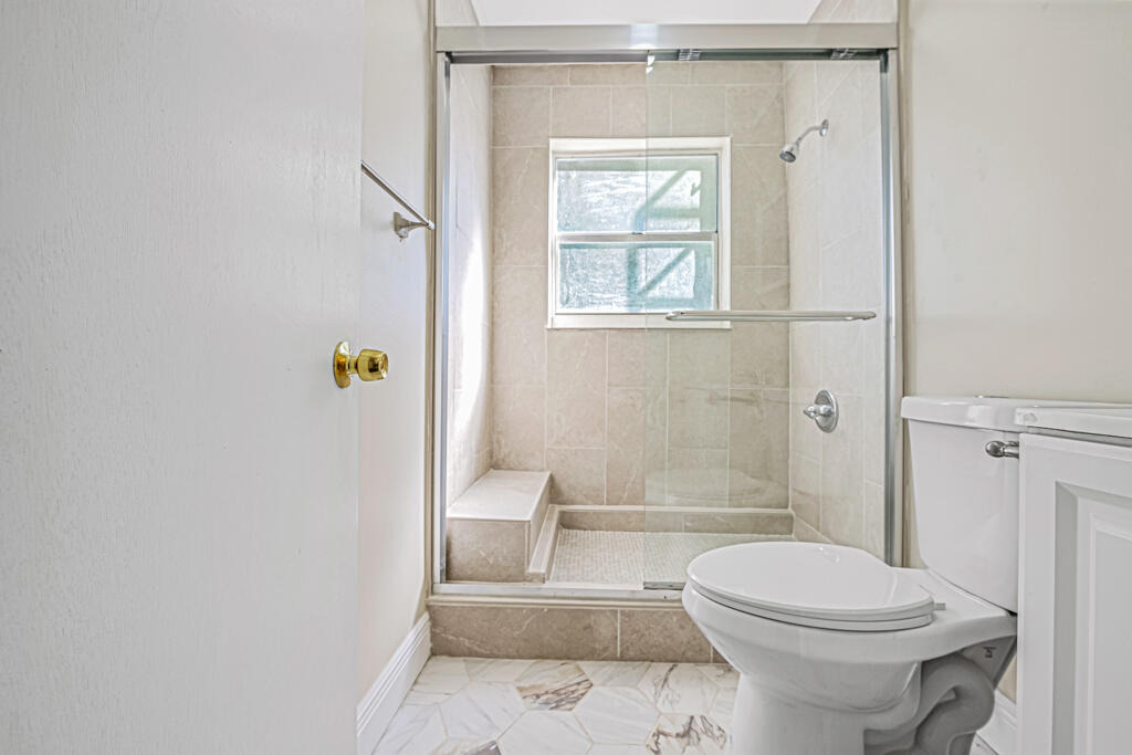 723 21st Street - Photo 3