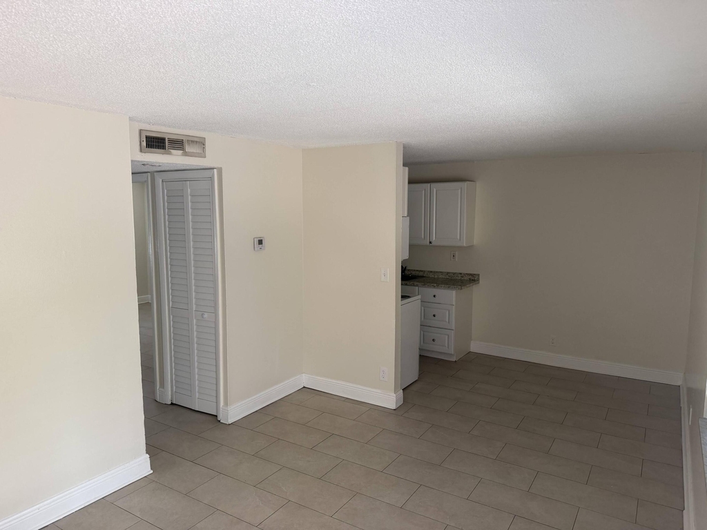 1151 Ne 16th Court - Photo 1