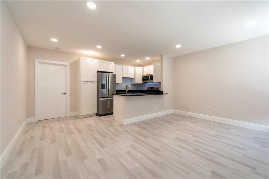 628 Ne 8th Avenue - Photo 2