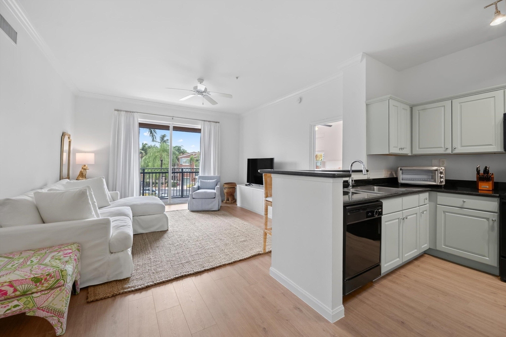 11740 St Andrews Place - Photo 2