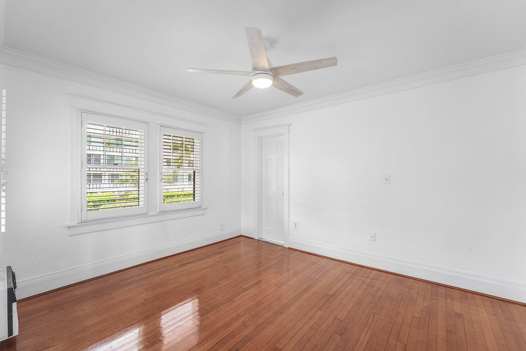 232 Australian Avenue - Photo 18