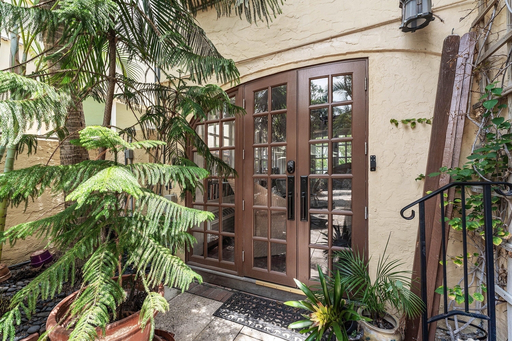 232 Australian Avenue - Photo 6