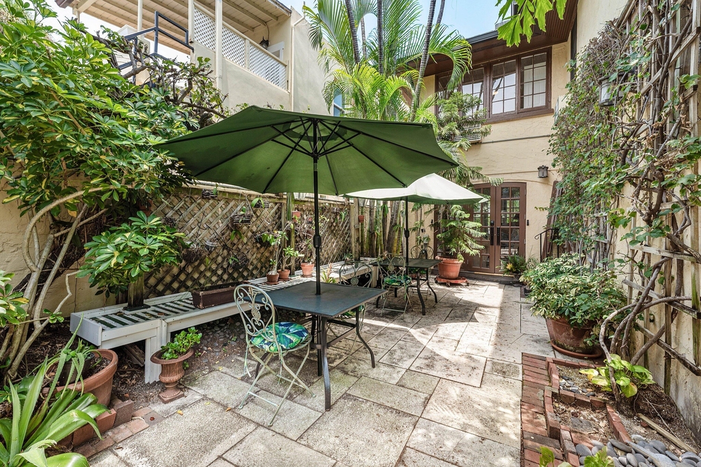 232 Australian Avenue - Photo 2