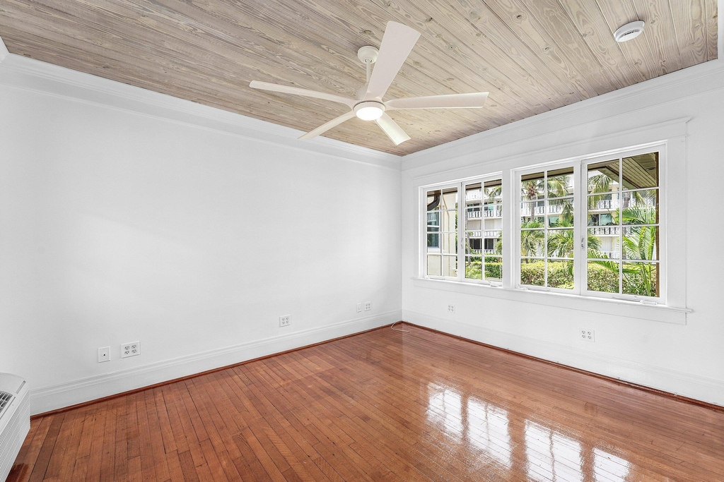 232 Australian Avenue - Photo 16
