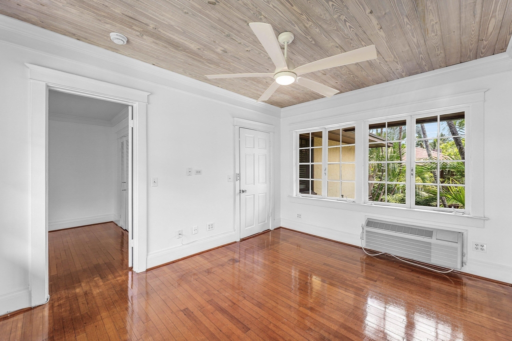 232 Australian Avenue - Photo 17