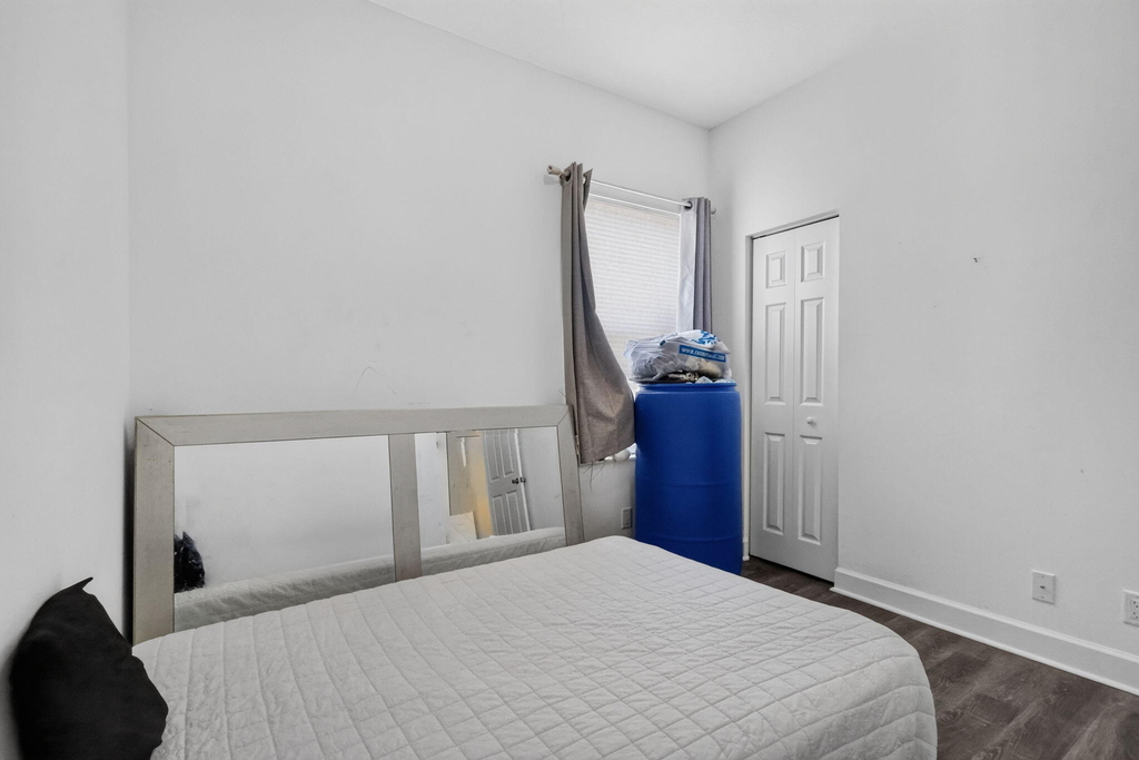 609 N F Street N - Photo 17