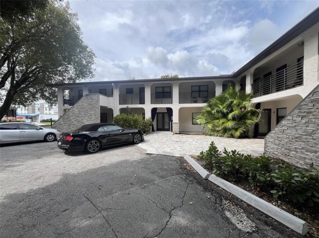 1109 E Broward Boulevard - Photo 1