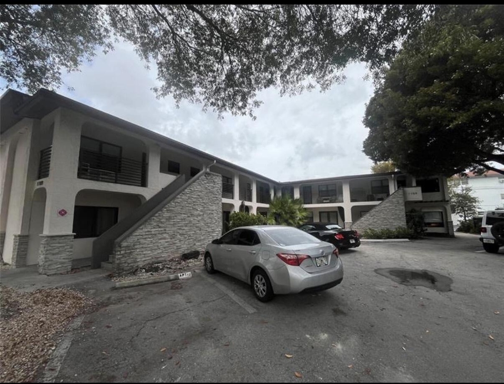 1109 E Broward Boulevard - Photo 0