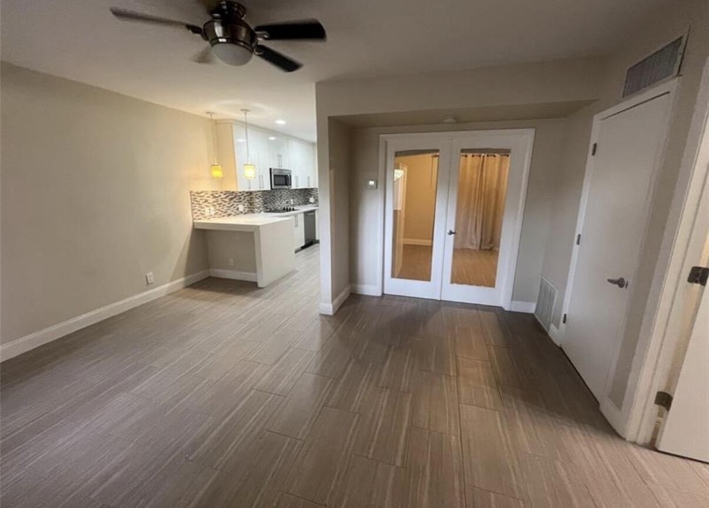 1109 E Broward Boulevard - Photo 3