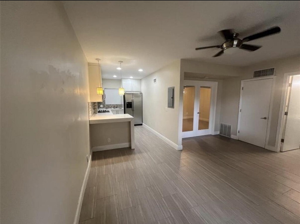 1109 E Broward Boulevard - Photo 4