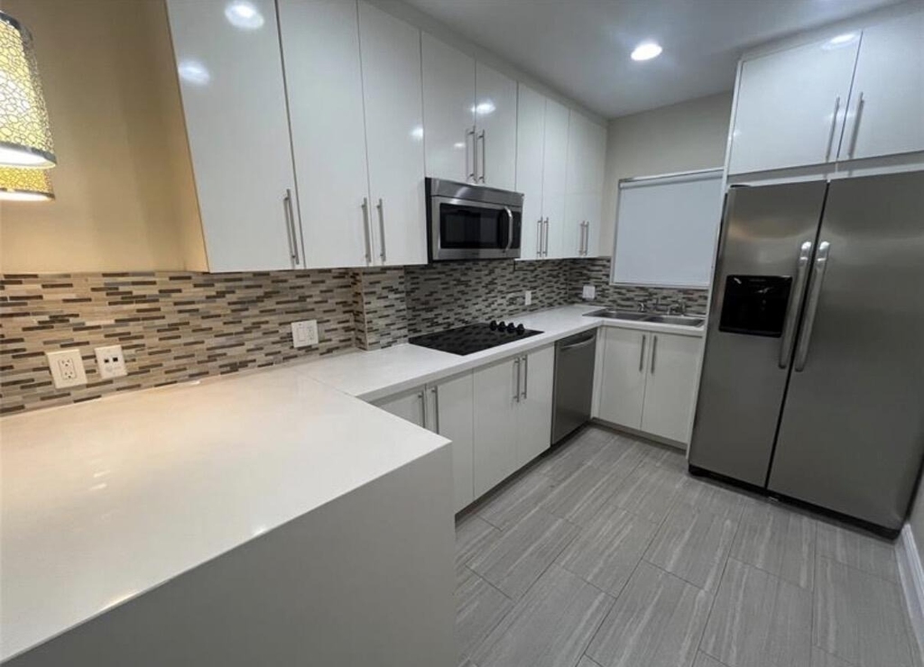 1109 E Broward Boulevard - Photo 5