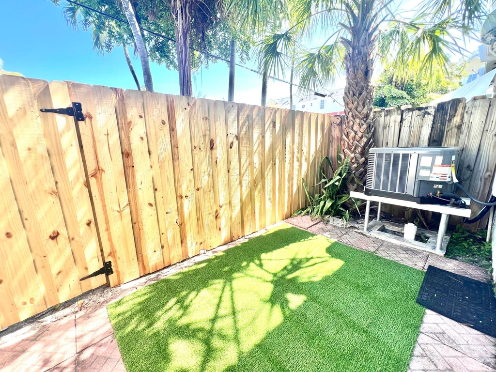 4103 Ne 21st Terrace - Photo 12
