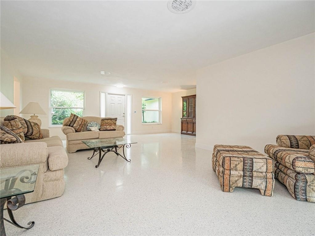 626 Honeysuckle Lane - Photo 10