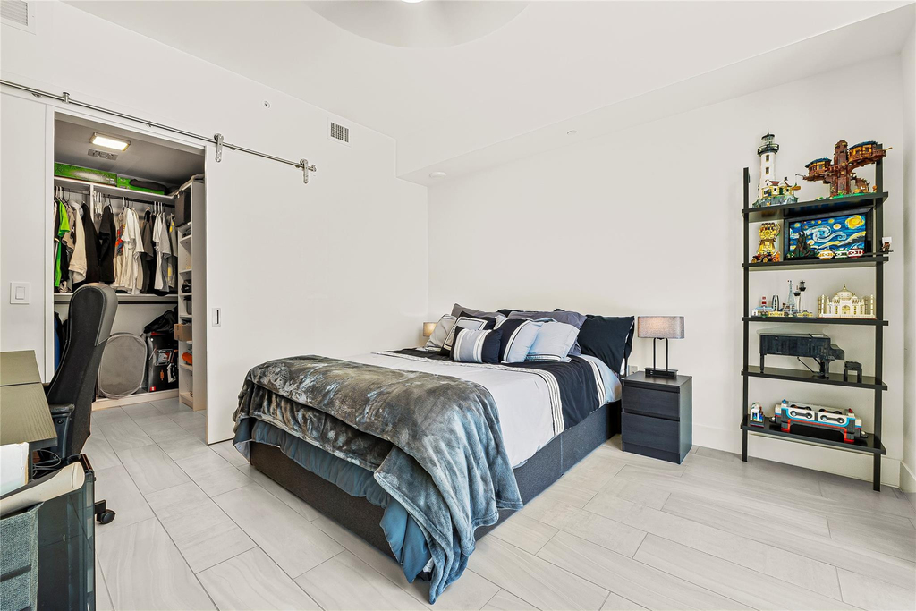 2000 Metropica Way - Photo 11