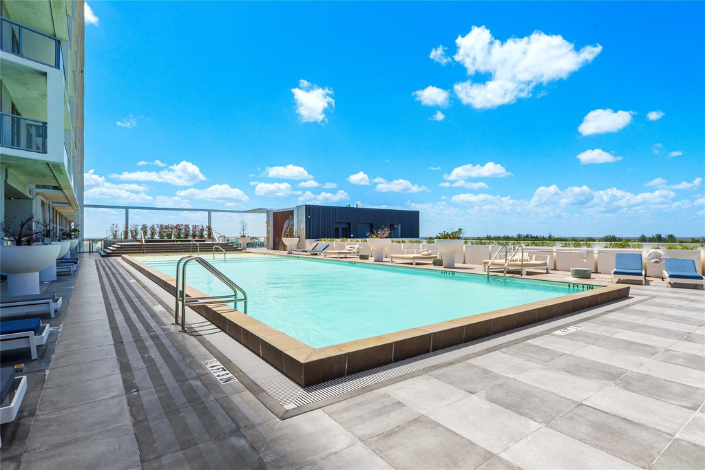 2000 Metropica Way - Photo 18