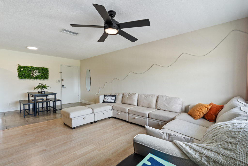 299 Sw 7th Street - Photo 3