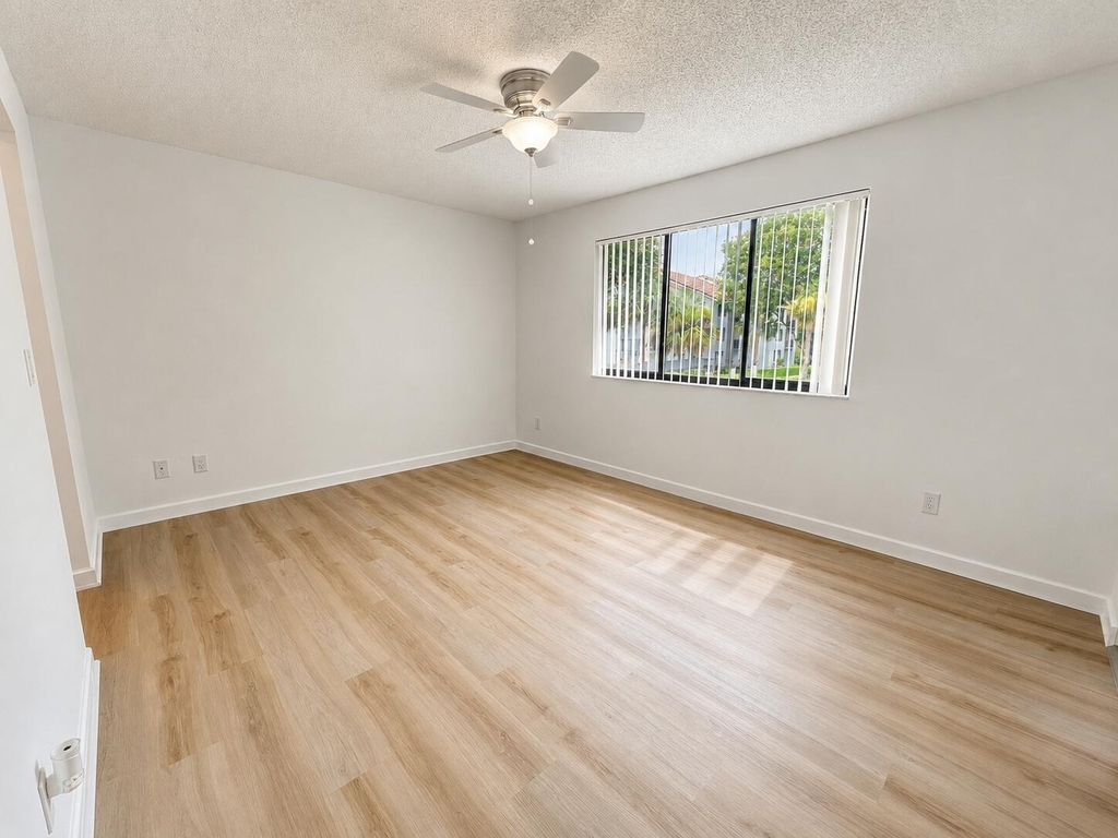 9150 W Atlantic Boulevard - Photo 22