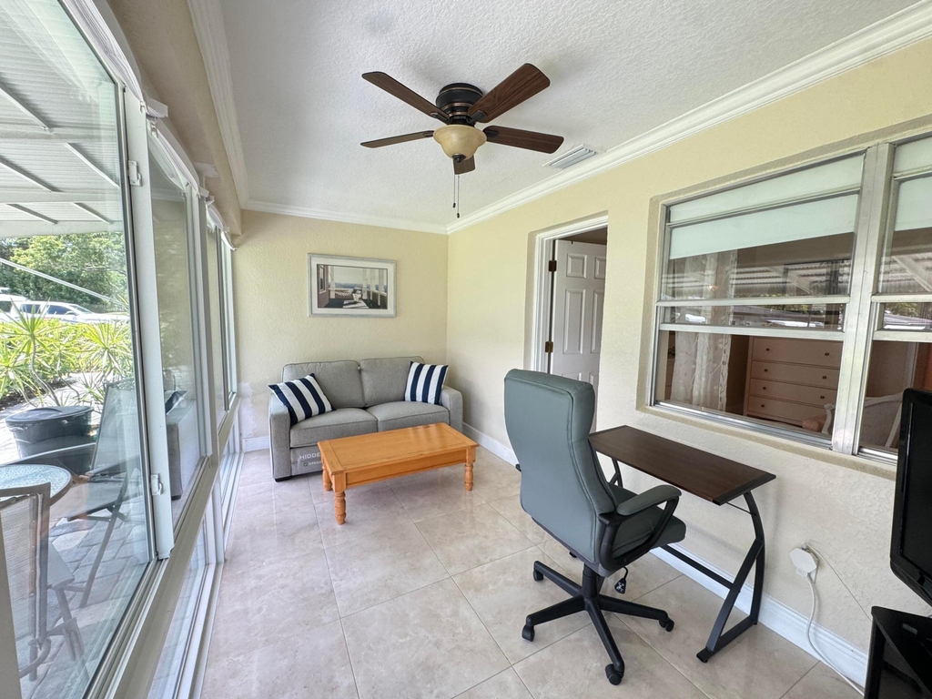 512 High Point Drive - Photo 8