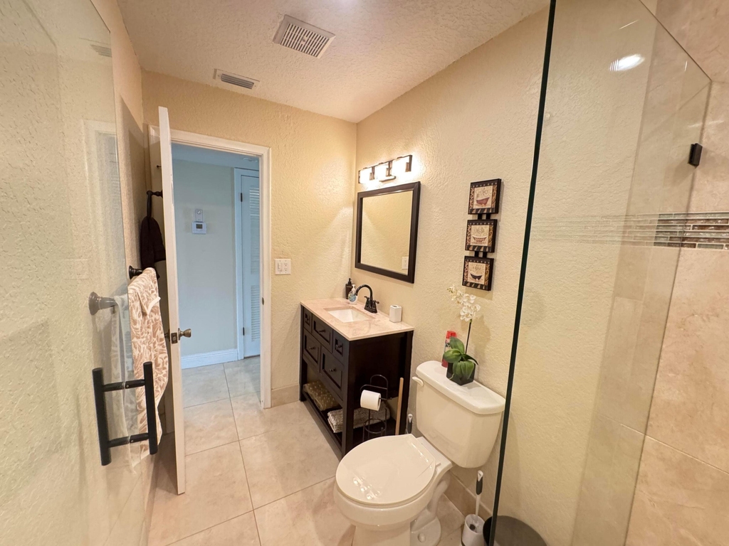 512 High Point Drive - Photo 7