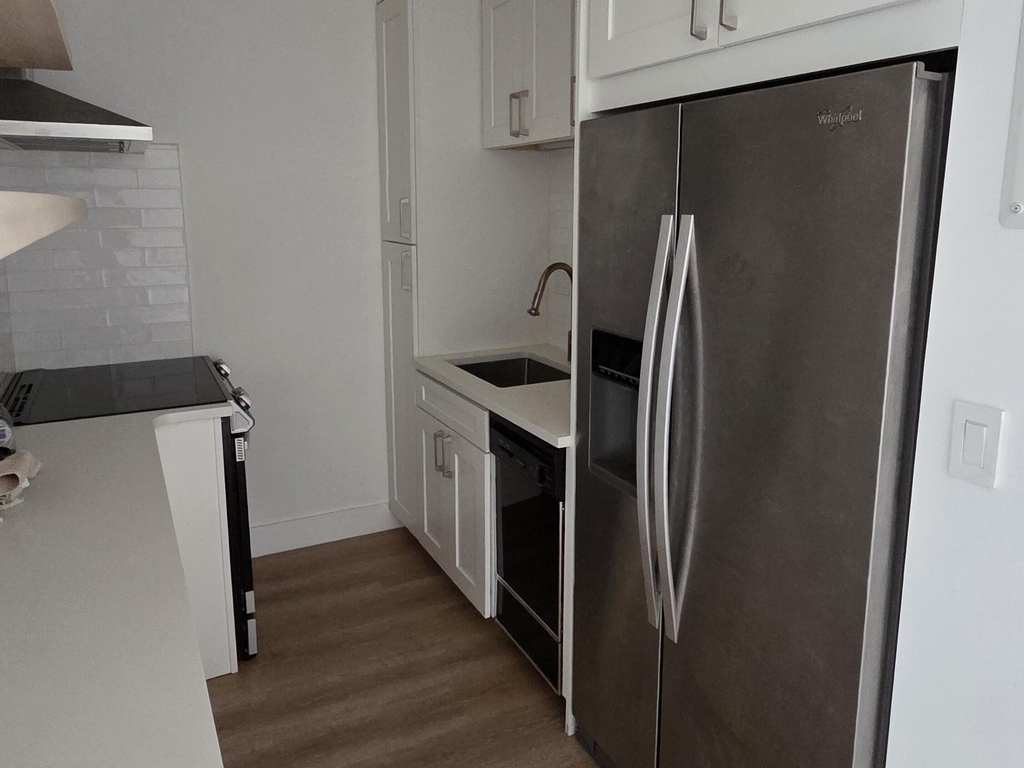 1001 Se 16th Street - Photo 0