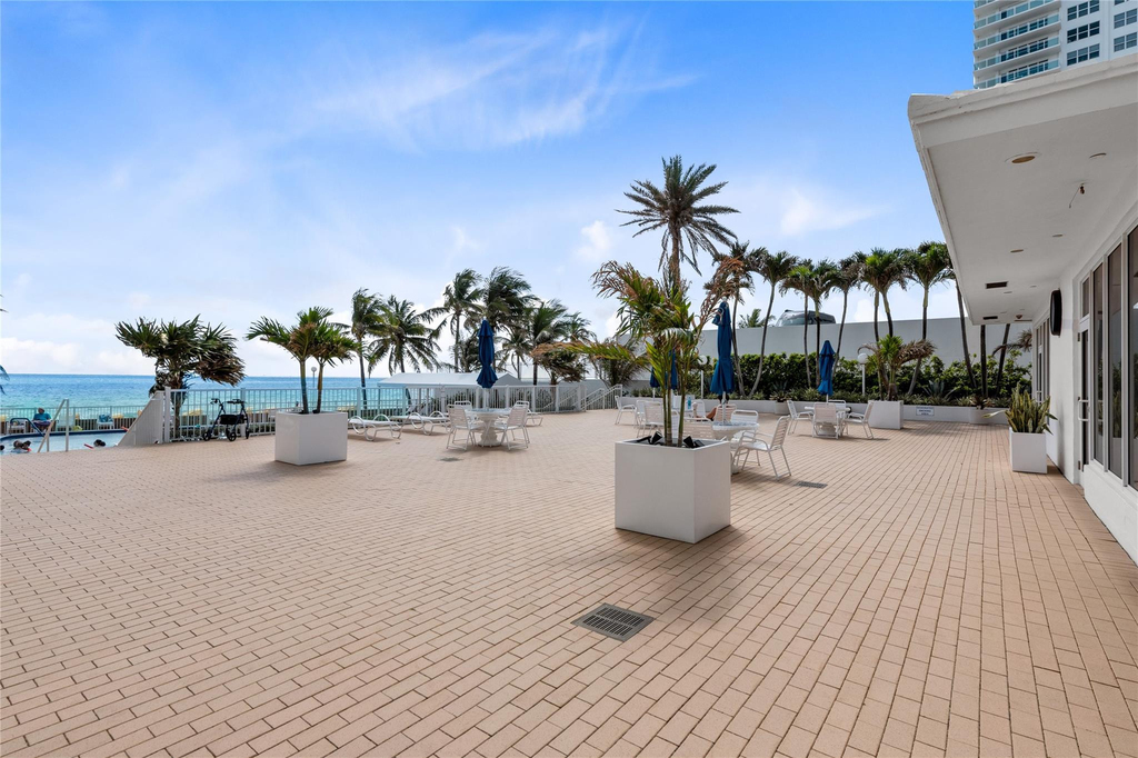 4010 Galt Ocean Drive - Photo 25