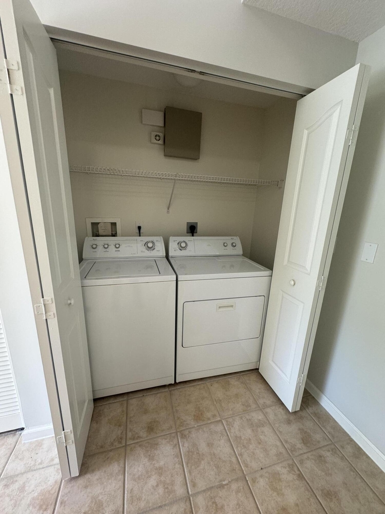 225 Murcia Drive - Photo 3