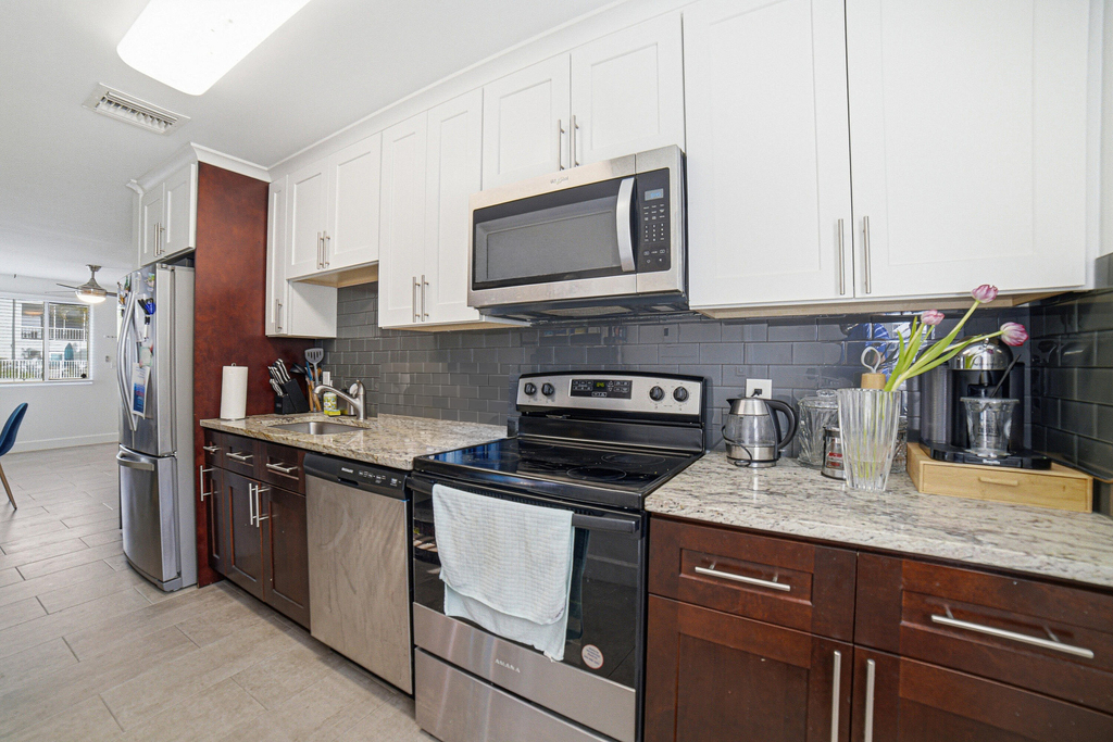 110 Ne 16th Terrace - Photo 4